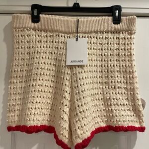 ARRANGE women’s crochet knit contrast shorts in cream. Red trim . Medium. NWT